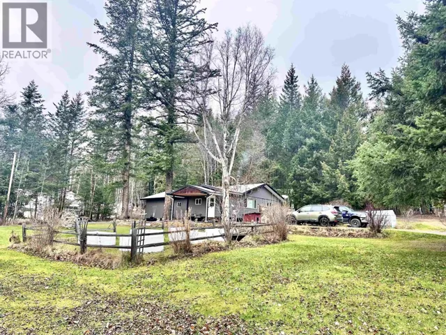 310 MOUNTAIN VIEW ROAD, McBride, British Columbia V0J2E0