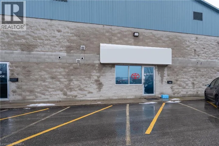27 COPERNICUS Boulevard Unit# 8, Brantford, Ontario N3T1N4