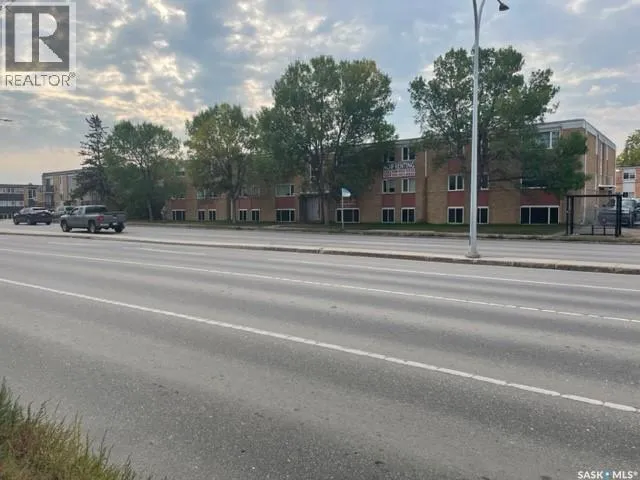 1919 22nd STREET W, Saskatoon, Saskatchewan S7M0T8