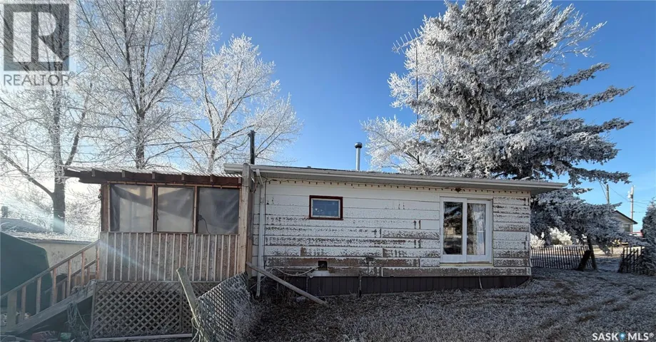 112 1st AVENUE N, Beechy, Saskatchewan S0L0C0