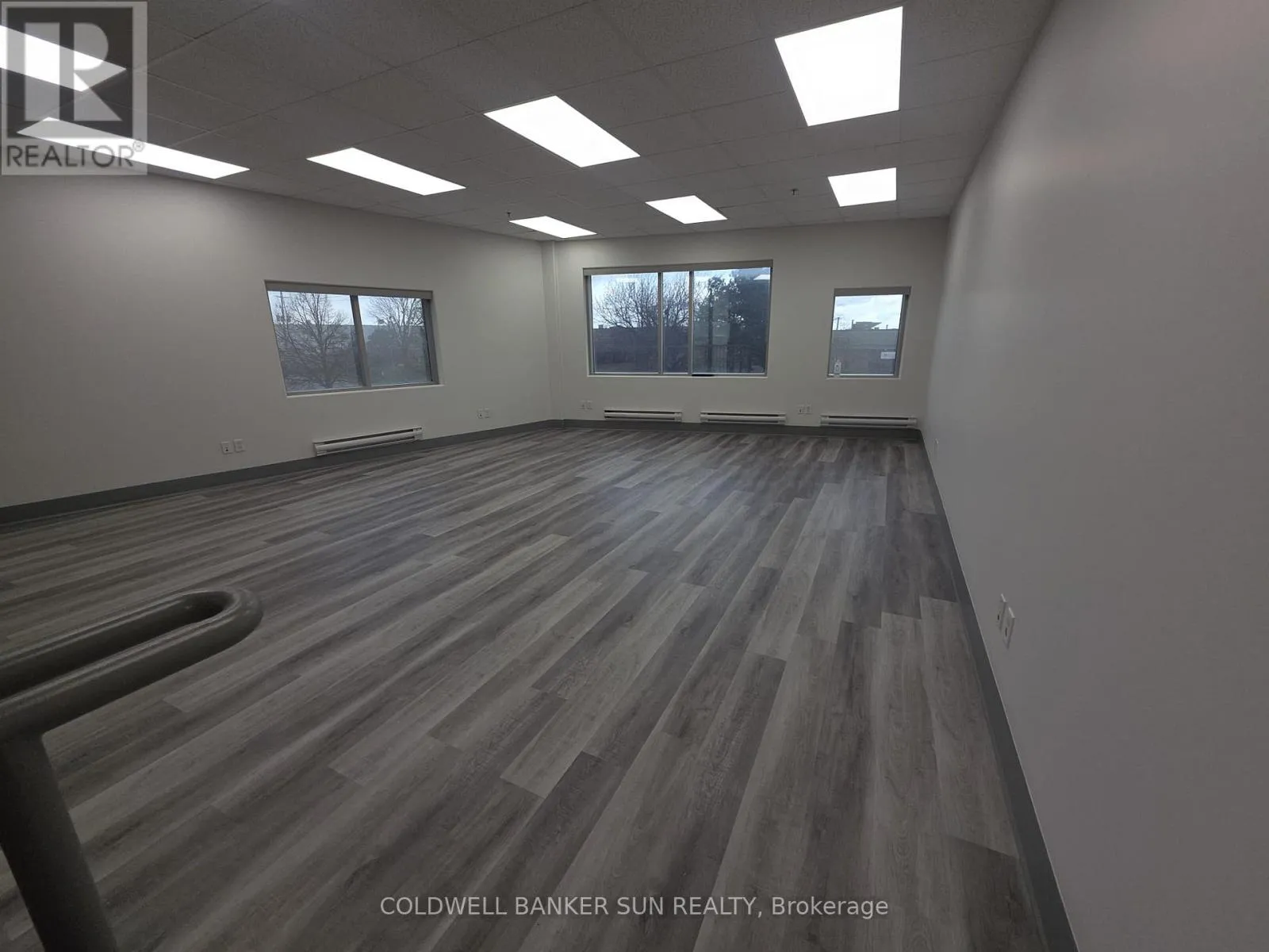 Commercial Sale For Sale