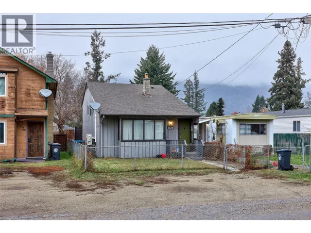 1026 HILLSIDE Avenue, Chase, British Columbia V0E1M0