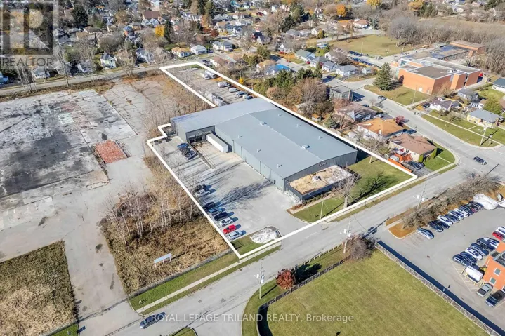 130 WOODWORTH AVENUE S, St. Thomas, Ontario N5P3K1