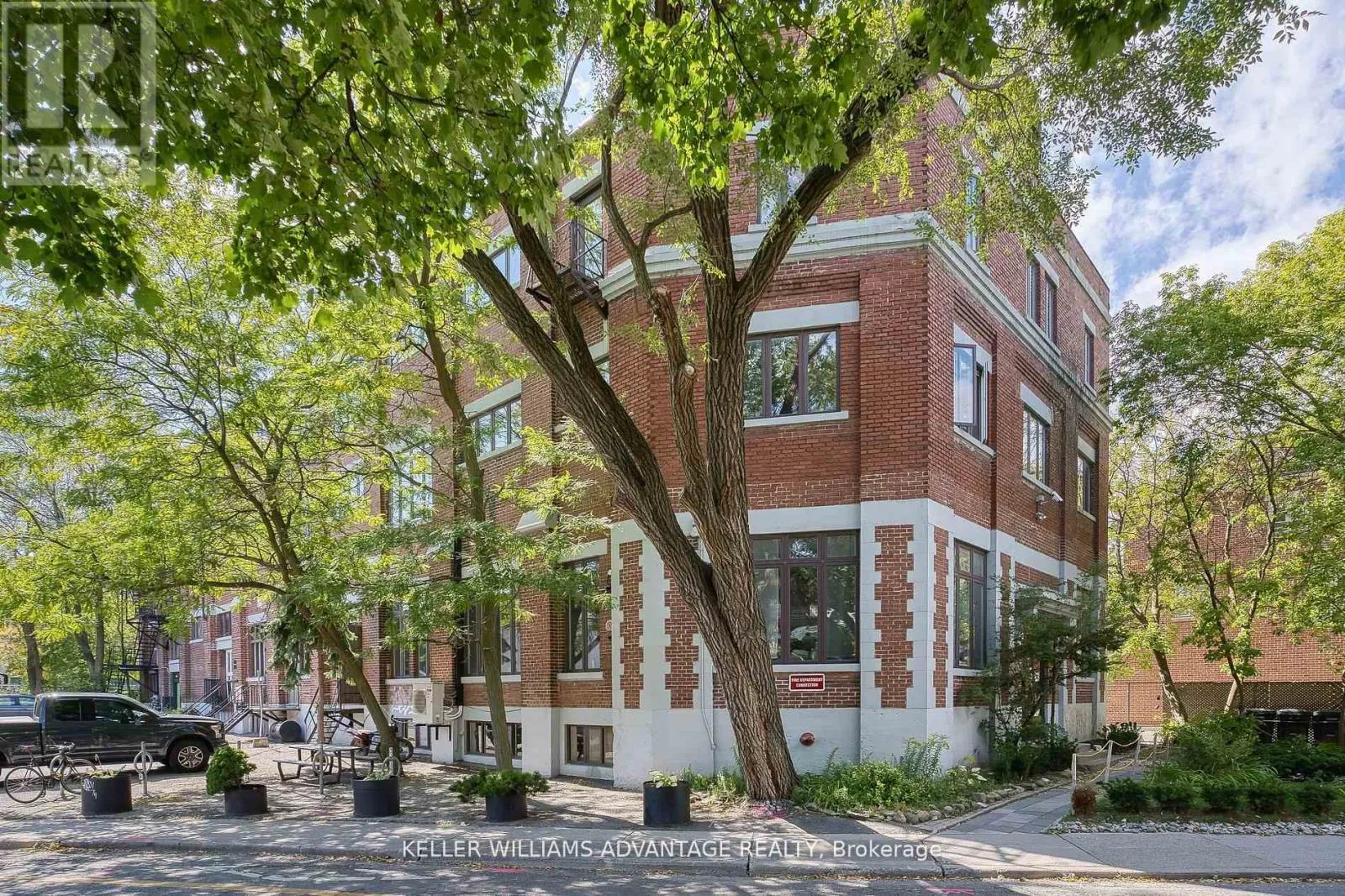 Commercial Sale For Sale