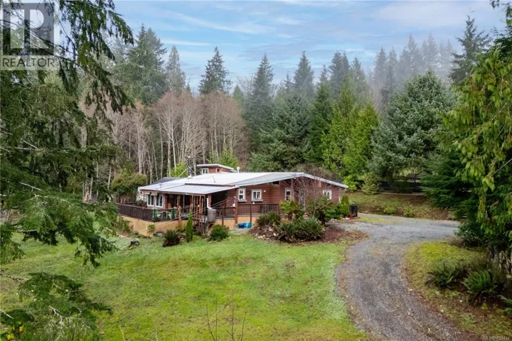 1877 Mountview Dr, Sayward, British Columbia V0P1R0