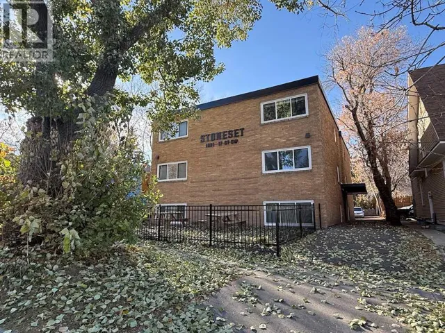 1821 17 Street SW, Calgary, Alberta T2Y3E5