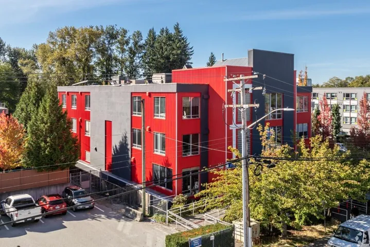 114 13710 94 AVENUE, Surrey, British Columbia V3V1N1