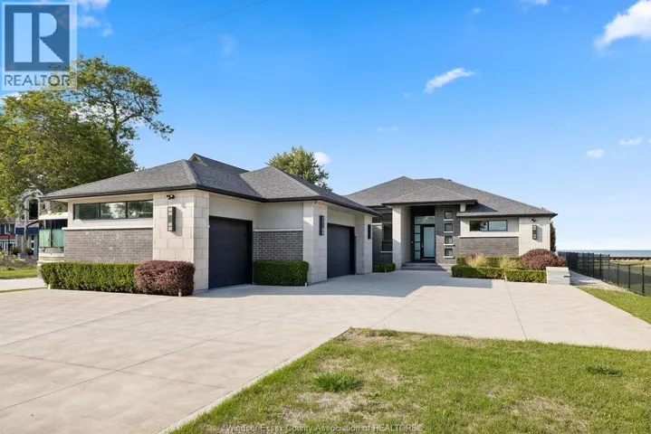 371 CHARRON BEACH, Lakeshore, Ontario N8L0G2