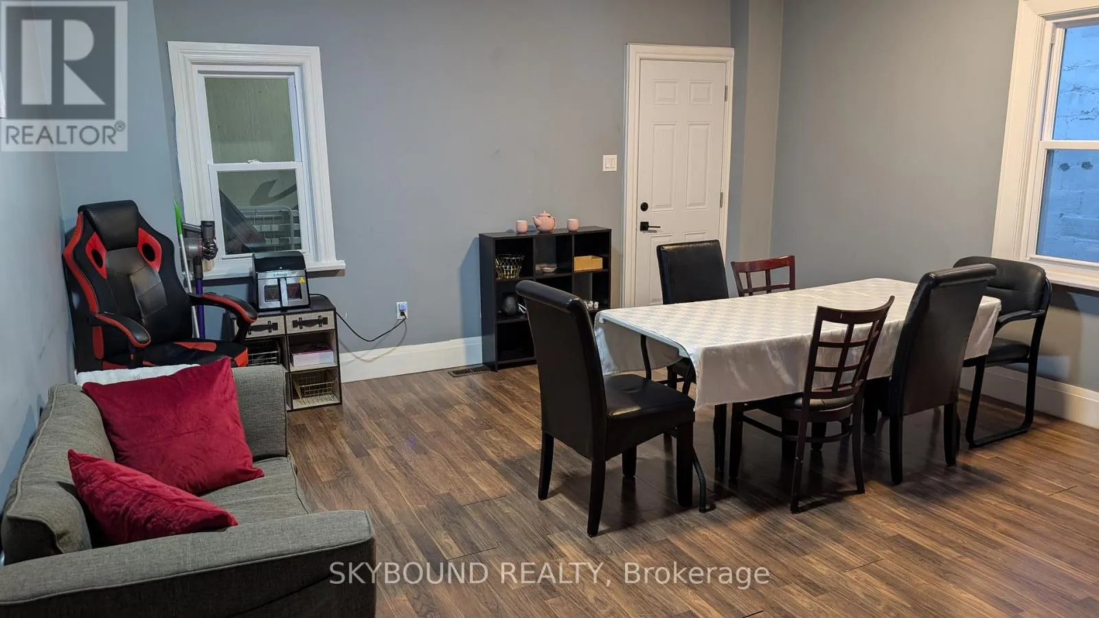 Commercial Sale For Sale