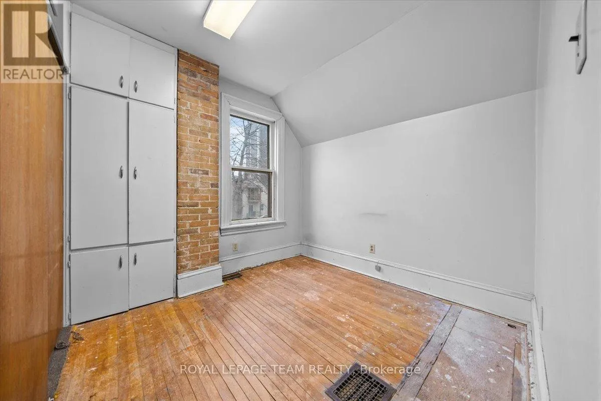 Commercial Sale For Sale