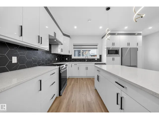 #1 10 SALISBURY WY, Sherwood Park, Alberta T8B0B1