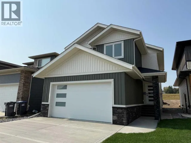 117 Crestview Boulevard, Sylvan Lake, Alberta T4S0V8