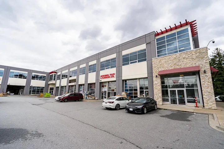 102 8433 132 STREET, Surrey, British Columbia V3W4N8