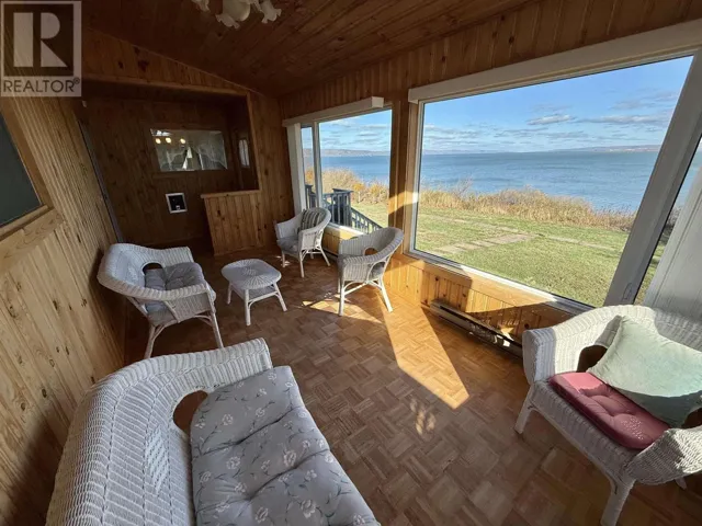 42 Montague Row, Digby, Nova Scotia B0V1A0