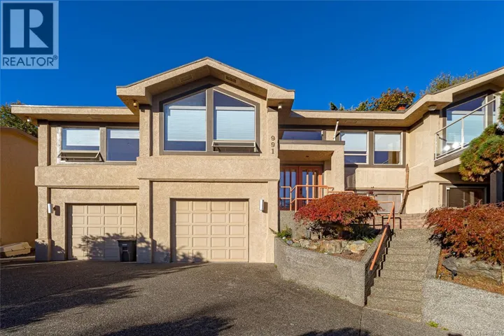 991 Seapearl Pl, Saanich, British Columbia V8Y2X4