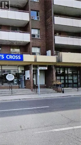 52 KING Street E, Dundas, Ontario L9H5G8