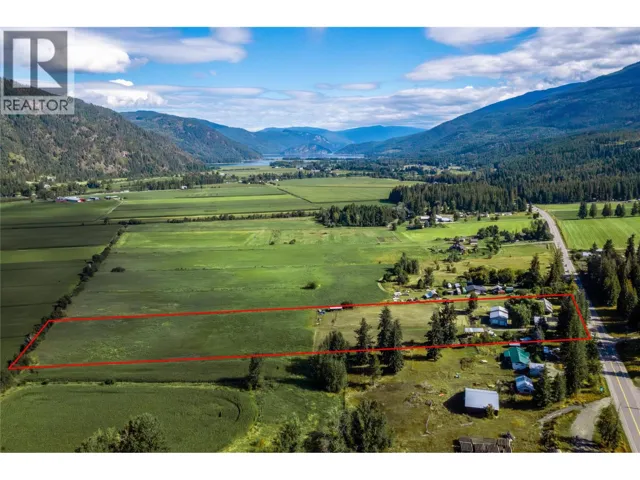 7630 97A Highway, Mara, British Columbia V0E2K0