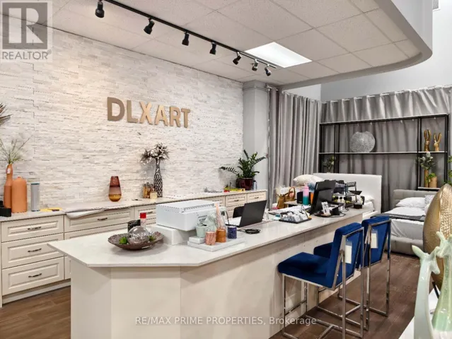 5701 STEELES AVENUE W, Toronto (Humber Summit), Ontario M9L1S7