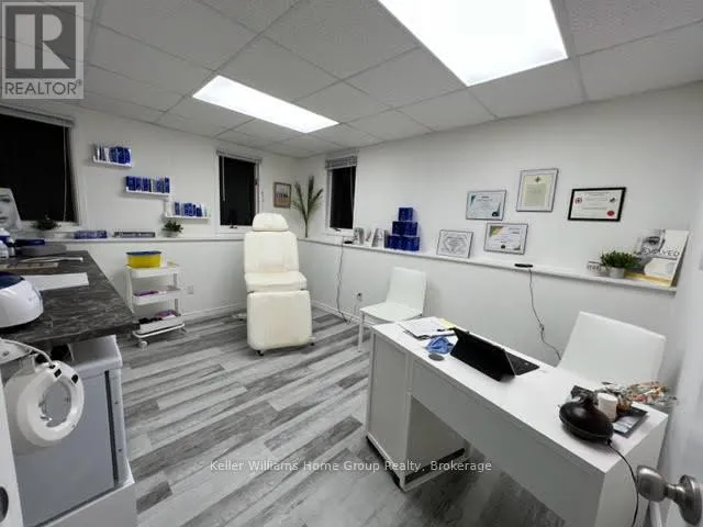 UPPER - 465A ST PATRICK STREET W, Centre Wellington (Fergus), Ontario N1M1M2