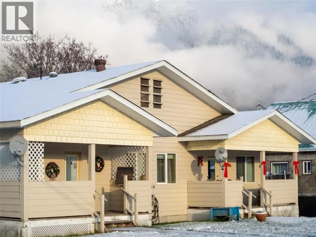 416 Sayward Avenue, Salmo, British Columbia V0G1Z0