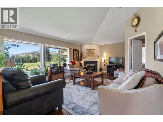 2550 Golf Course Drive Unit# 11, Blind Bay, British Columbia V0E1H1