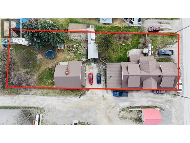 5744 VERMILLION Street, Edgewater, British Columbia V0A1E0