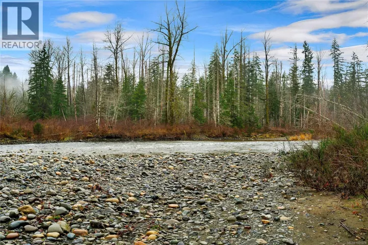 2509 Glenmore Rd, Campbell River, British Columbia V9H1C9