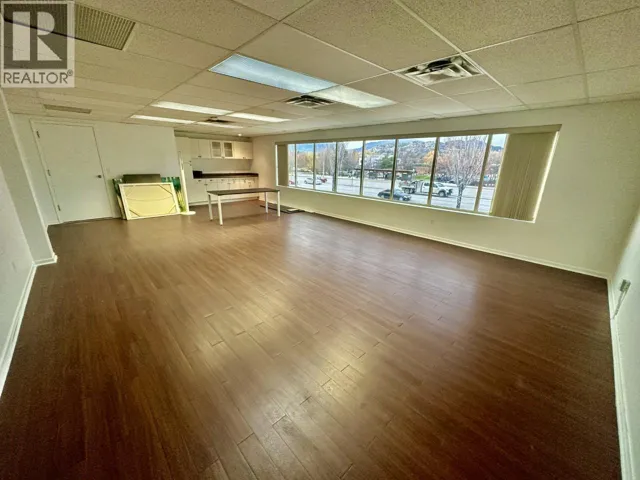 1751 Harvey Avenue Unit# 210, Kelowna, British Columbia V1Y6G4