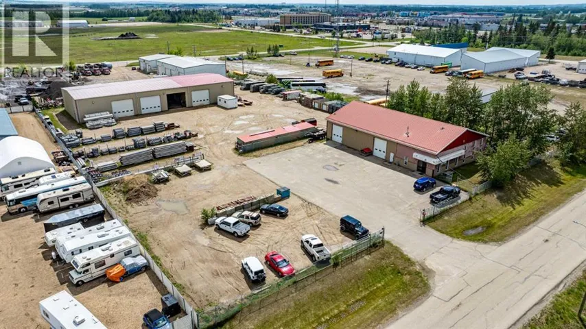 175 Pine Street, Rural Red Deer County, Alberta T4E1B4