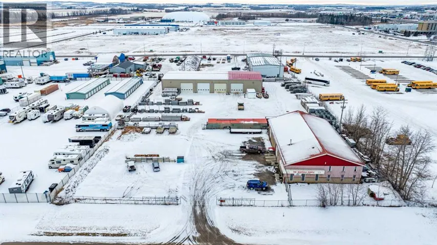 175 Pine Street, Rural Red Deer County, Alberta T4E1B4