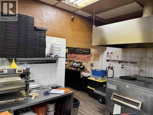 1417 COMMERCIAL DRIVE, Vancouver, British Columbia V5L3X8