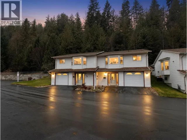 2210 COLUMBIA Avenue Unit# 13, Castlegar, British Columbia V1N2X1