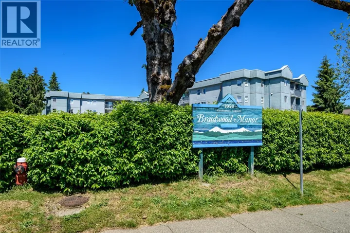 207 1050 Braidwood Rd, Courtenay, British Columbia V9N3R9