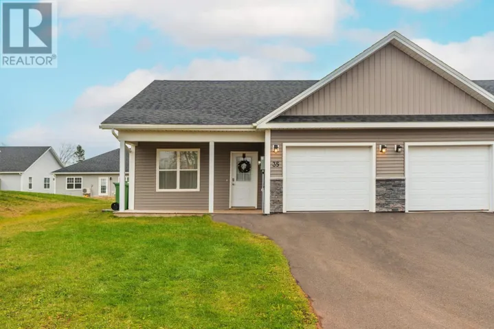 35 AIDAN Street, Charlottetown, Prince Edward Island C1E3P9