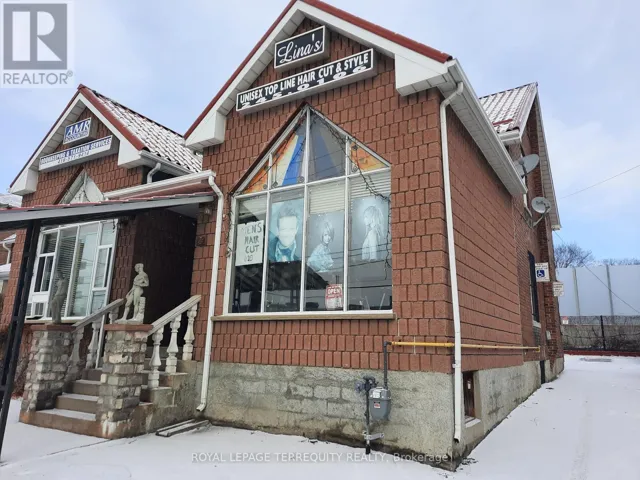 MAIN FLOOR - 39 SOUTH STATION STREET, Toronto (Weston), Ontario M9N2B2