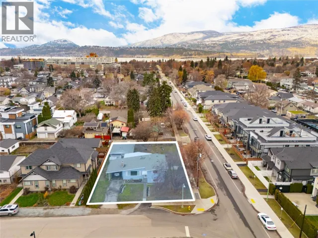 2150 BURNETT Street, Kelowna, British Columbia V1Y2T6