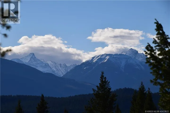 7070 WHITE TAIL Lane Lot# 16, Radium Hot Springs, British Columbia V0A1M0