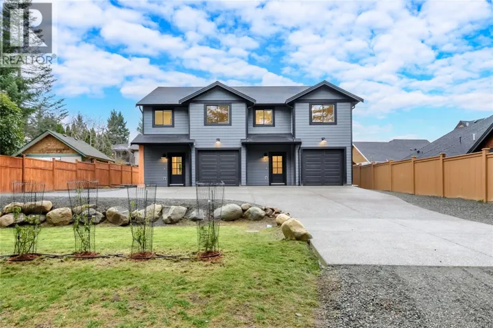 B 1044 Lazo Rd, Comox, British Columbia V0M3W9