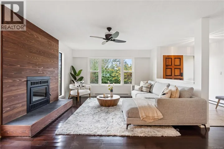 1985 Saunders Rd, Sooke, British Columbia V9Z0P6