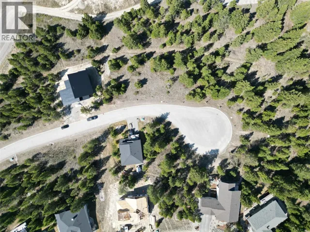 7039 WHITE TAIL Lane Lot# 22, Radium Hot Springs, British Columbia V0A1M0
