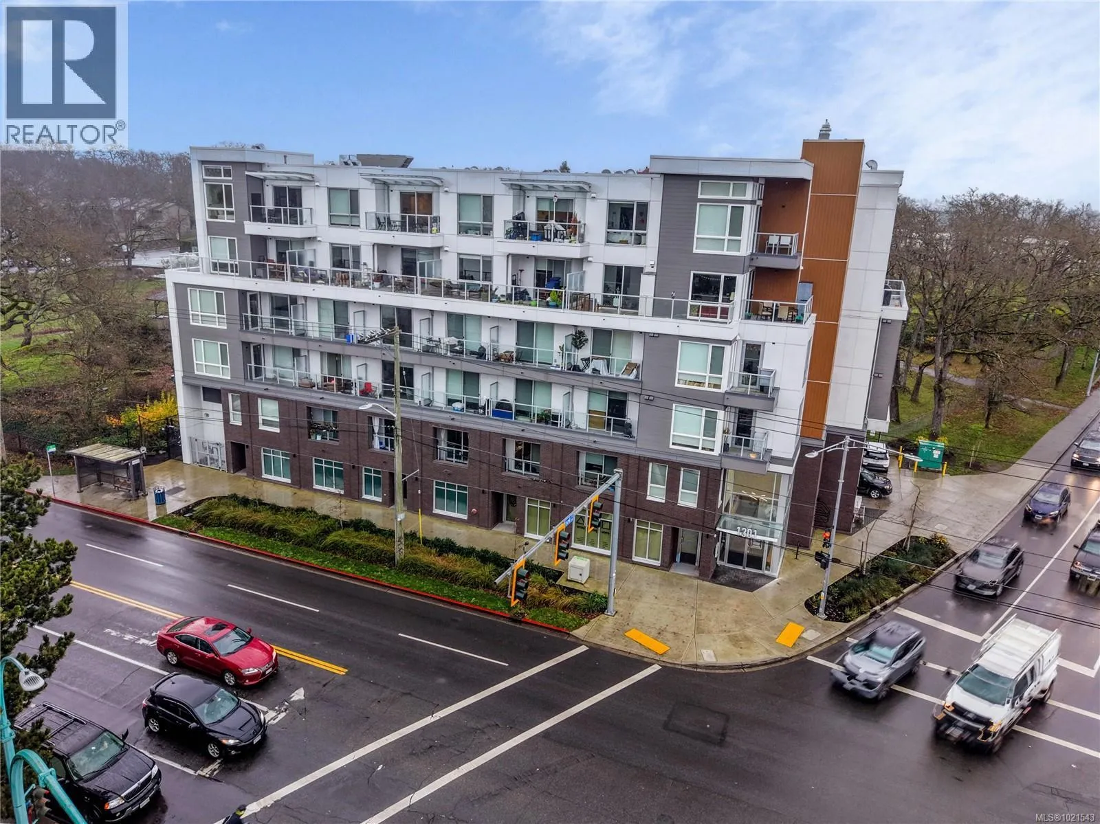 Commercial Sale For Sale