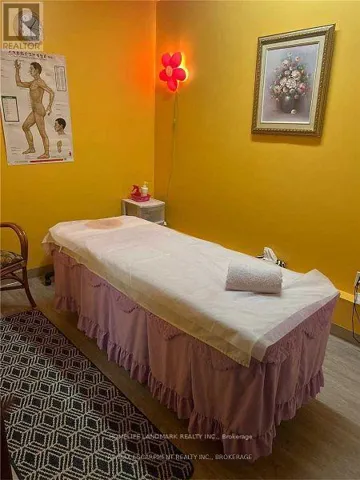 682 CONCESSION STREET E, Hamilton (Eastmount), Ontario L8V4T9