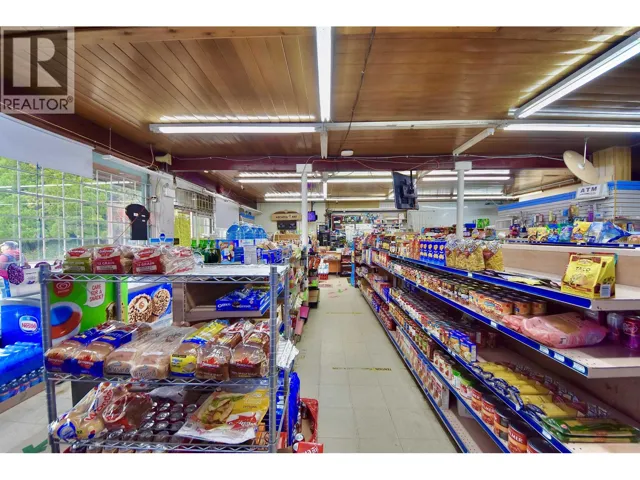916 CLARKE ROAD, Port Moody, British Columbia V3H1L9
