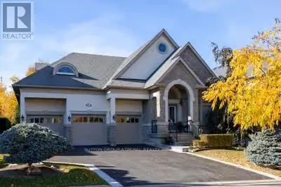 203 HUNTERWOOD CHASE, Vaughan, Ontario L6A4A8