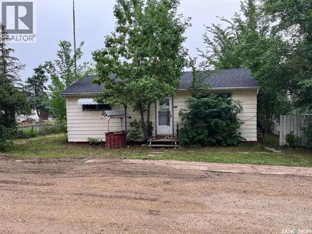 211 2nd STREET E, Lafleche, Saskatchewan S0H2K0