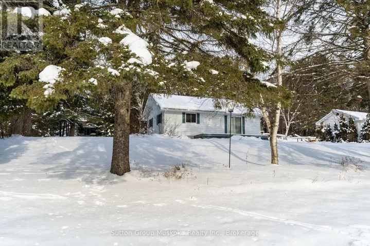 64 SPRUCE DRIVE, Huntsville (Stephenson), Ontario P0B1L0