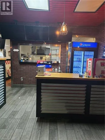 1240 SIMCOE Street N Unit# 202, Oshawa, Ontario L1G4X3