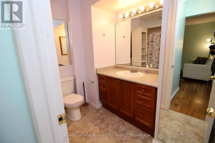 780