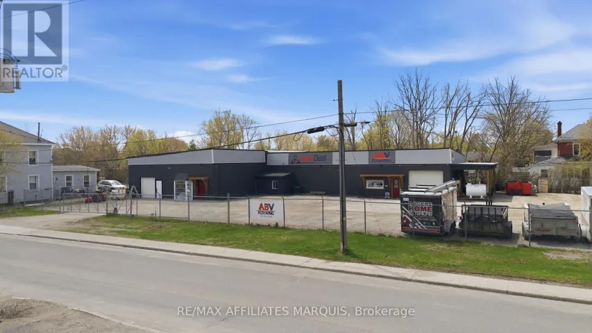 66 VICTORIA AVENUE, Smiths Falls, Ontario K7A2P4