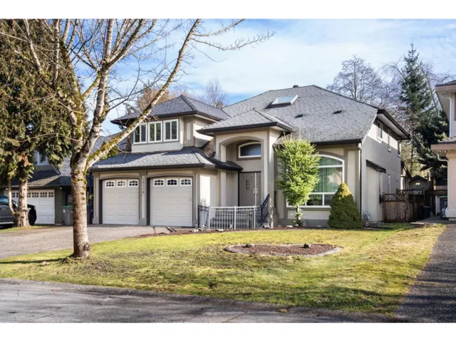 10118 171A STREET, Surrey, British Columbia V4N3L3